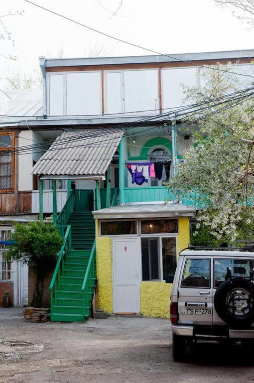 Green Stairs Guest House Τυφλίδα Εξωτερικό φωτογραφία